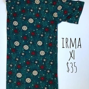 DAILY DEAL!! Slinky XL High-Low Top - BNWT